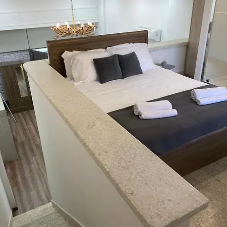 Modern Center Saripolou Apartmán