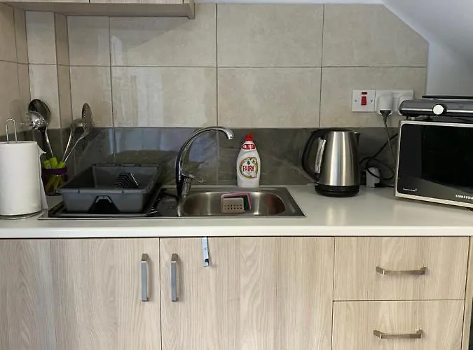 Modern Center Saripolou * Limisso